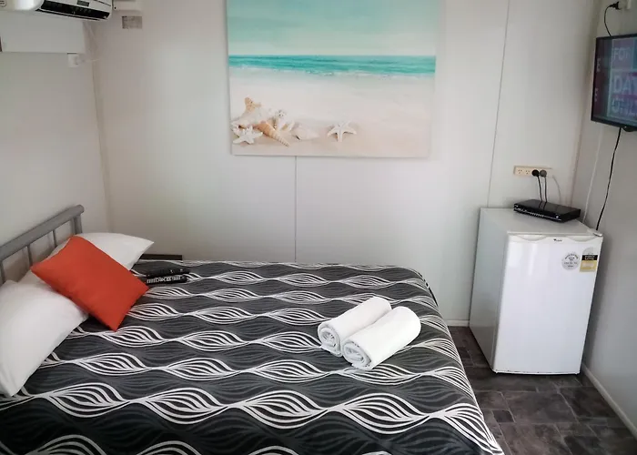 Bushchooks Travellers Village