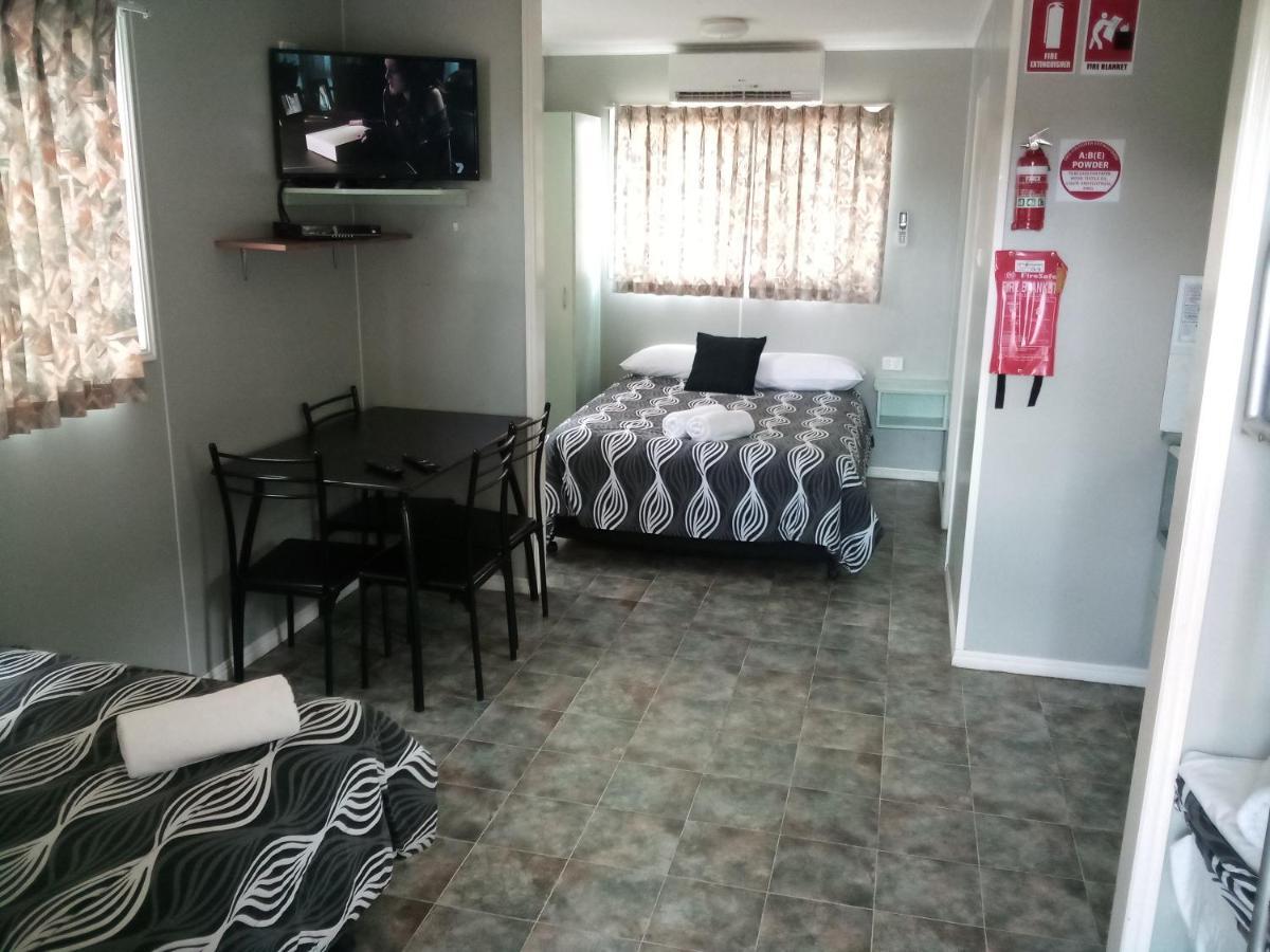 Bushchooks Travellers Village
