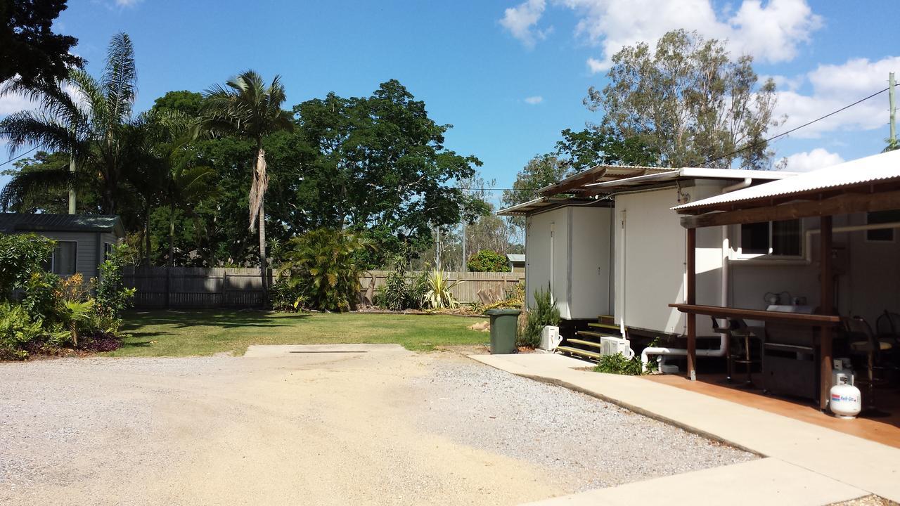 Bushchooks Travellers Village Bororen